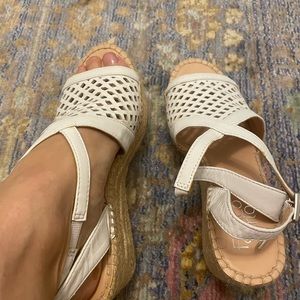 Franco Sarto size 7 white NWOT espadrille sandals